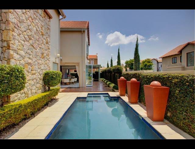 3 BEDROOM FREESTANDING TO LET IN BROADACRES